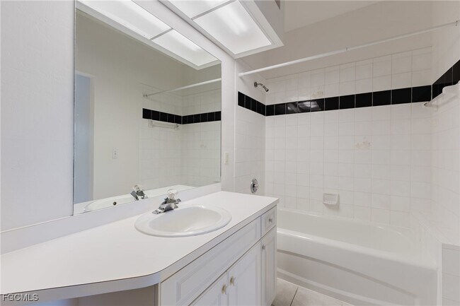 Building Photo - 5612 Rose Garden Rd