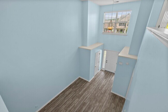 Building Photo - 1096 Harvester Cir
