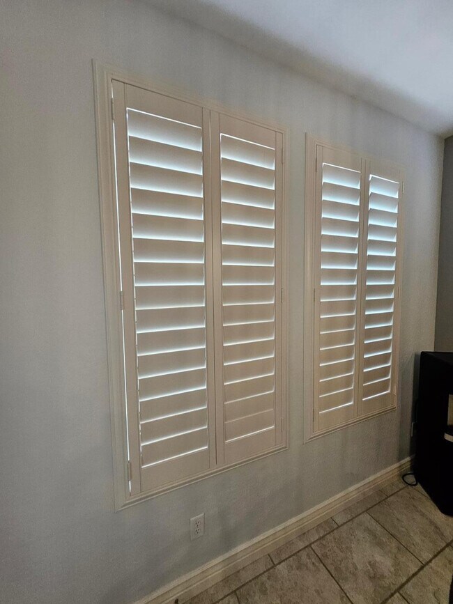 Building Photo - 29718 N 121st Dr