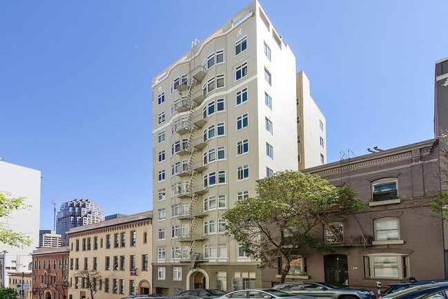 Building Photo - 665 Pine
