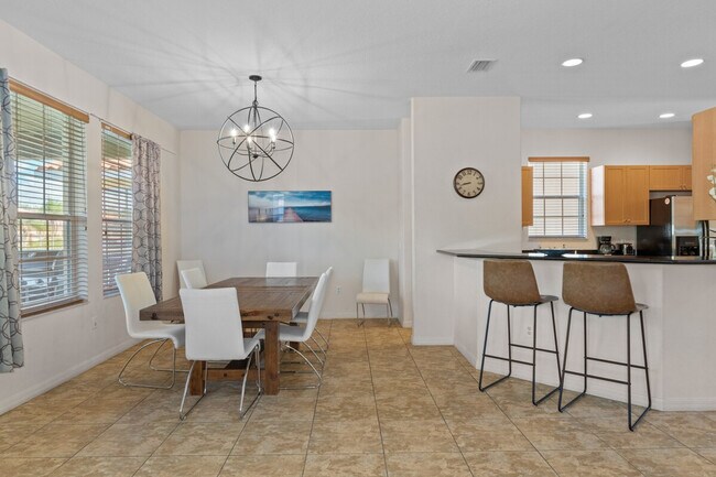 Building Photo - 4765 S Amstel Dr