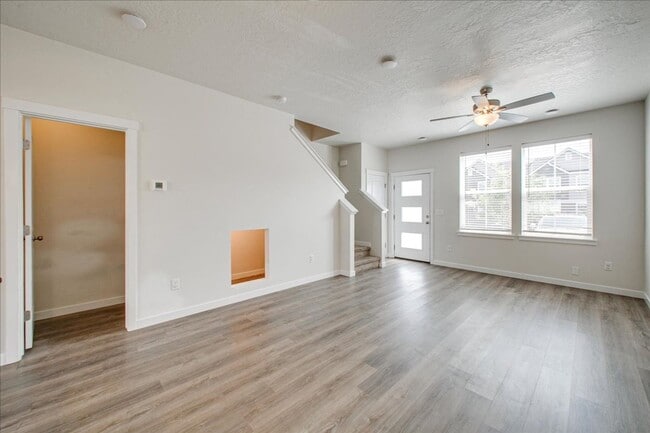 Building Photo - Townhome 2 bed / 2.5 bath in Boise!
