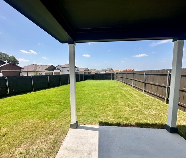 Building Photo - Luxury 2-Story, 3-Bed/ 2.5-Bath Duplex in ...