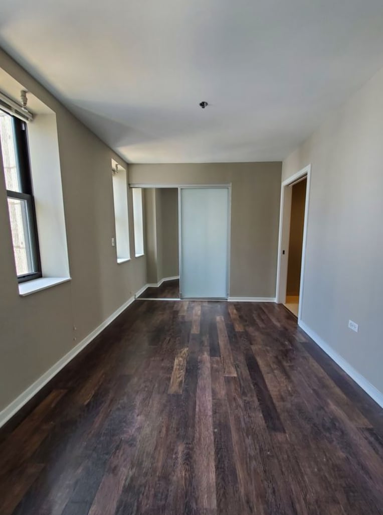 Building Photo - 222 W Randolph St