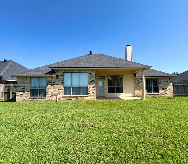 Building Photo - 1022 Creole Dr
