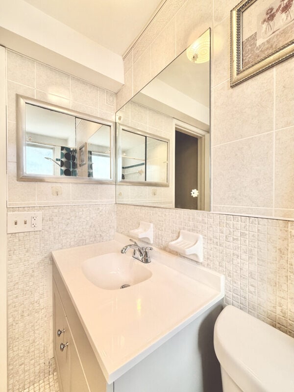 Building Photo - 911 Washington Ave SW