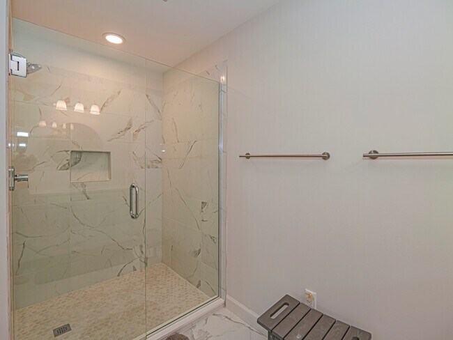 Building Photo - 5035 Harmony Cir