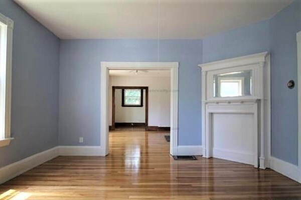 Building Photo - 32 Mansfield St