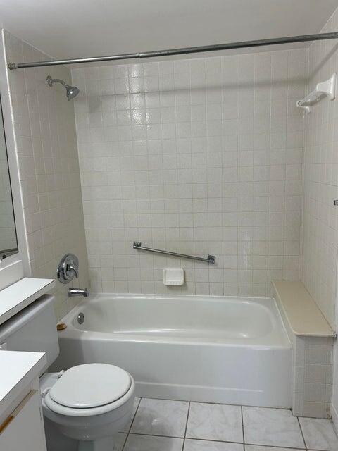 Building Photo - 1003 Green Pine Blvd