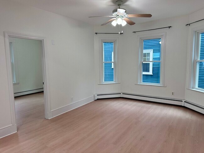 Building Photo - 23 Tower St