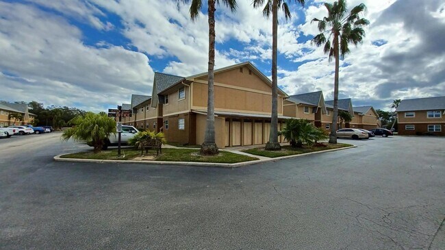 Building Photo - 280 Ulster Ln