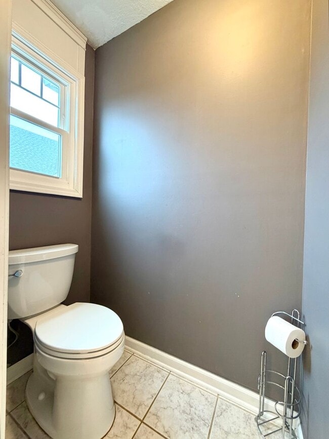 Building Photo - 979 Culverson Ct