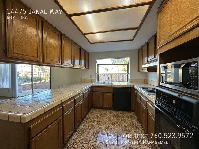 Building Photo - 14475 Janal Way