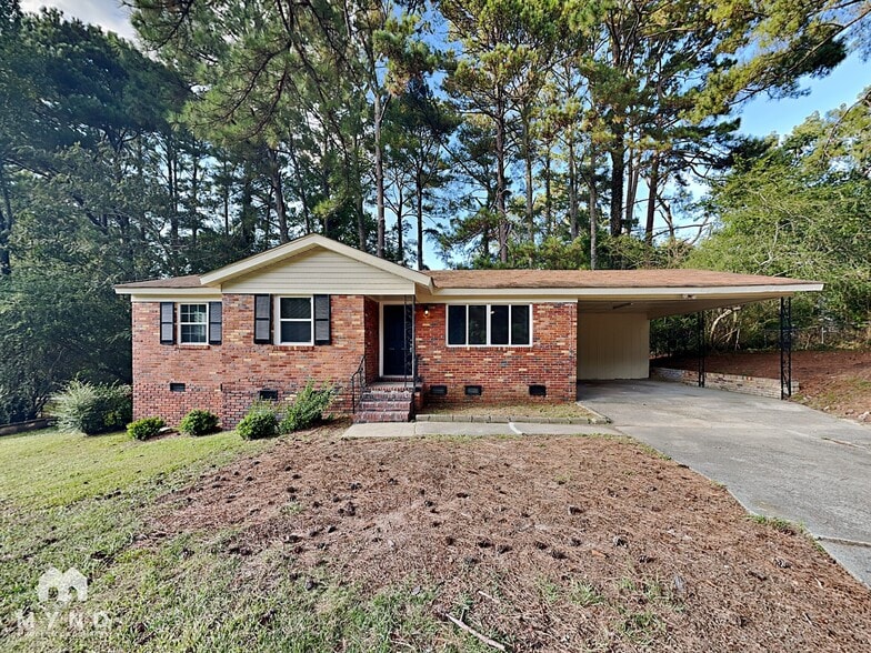 Primary Photo - 440 Burgundy Rd