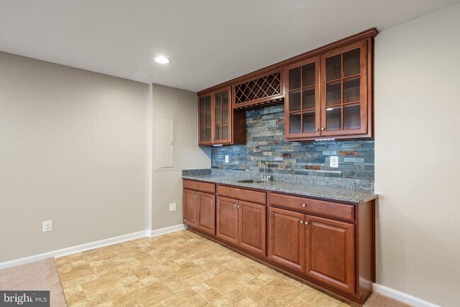 Building Photo - 3175 Fledgling Cir