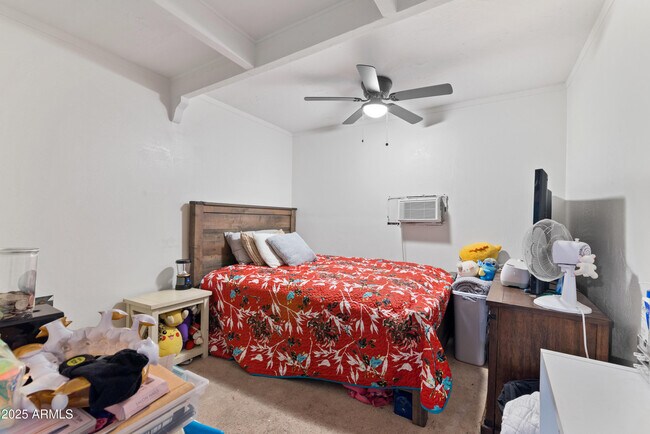 Building Photo - 5546 W Encanto Blvd