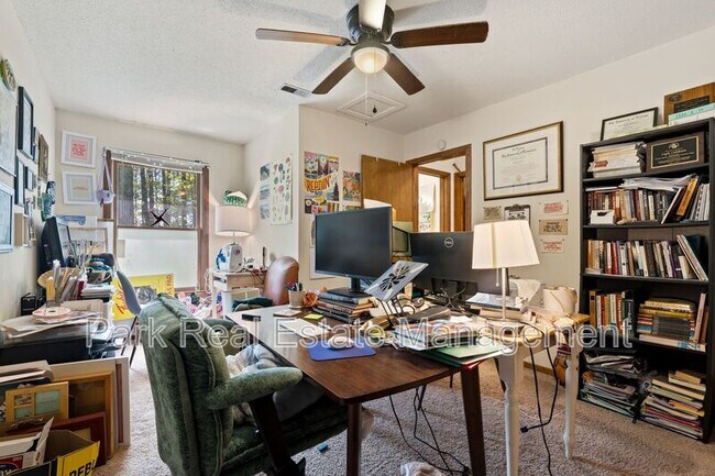 Building Photo - 116 Lantern Way