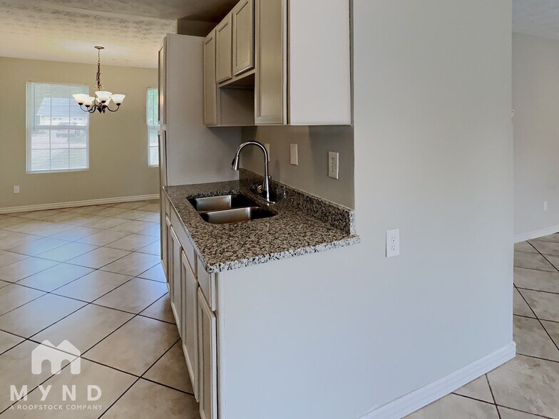 Building Photo - 180 Bramble Bush Trail