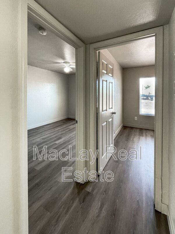 Building Photo - 1421 E Fillmore St