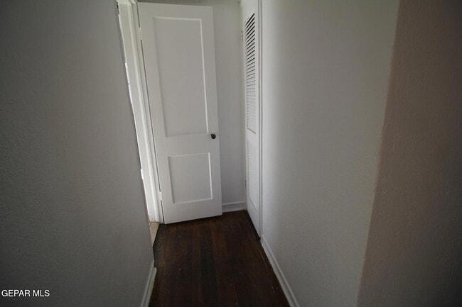 Building Photo - 3200 Richmond Ave