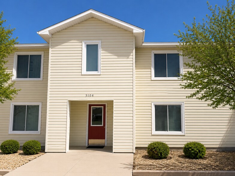 Building Photo - 3104 Ross Ct