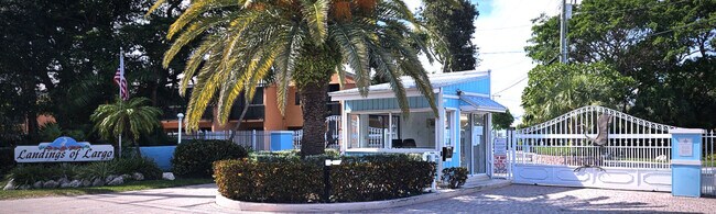Building Photo - 98442 Windward Ave