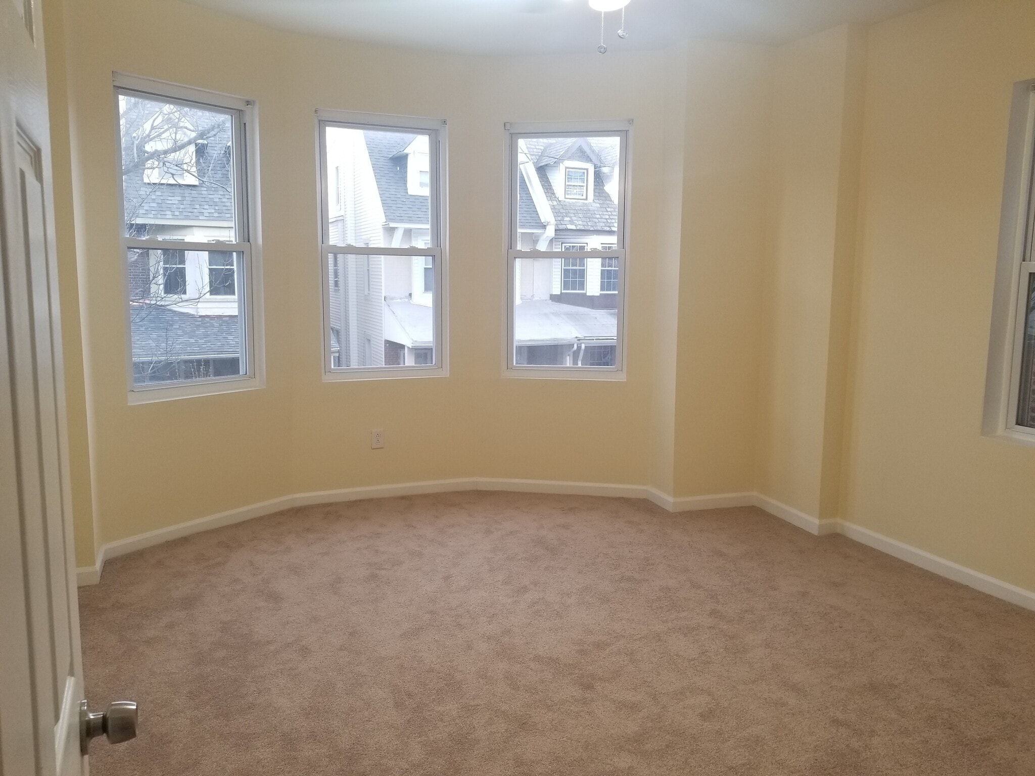 bedroom 3 - 4937 Chancellor St