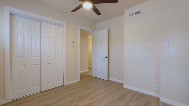 Building Photo - Newly Remodeled 3 Bedroom 2 Bath Home!
