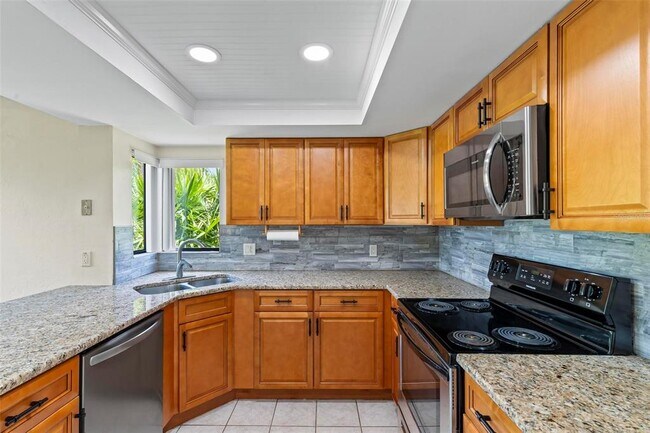 Building Photo - 41 Hembury Ln
