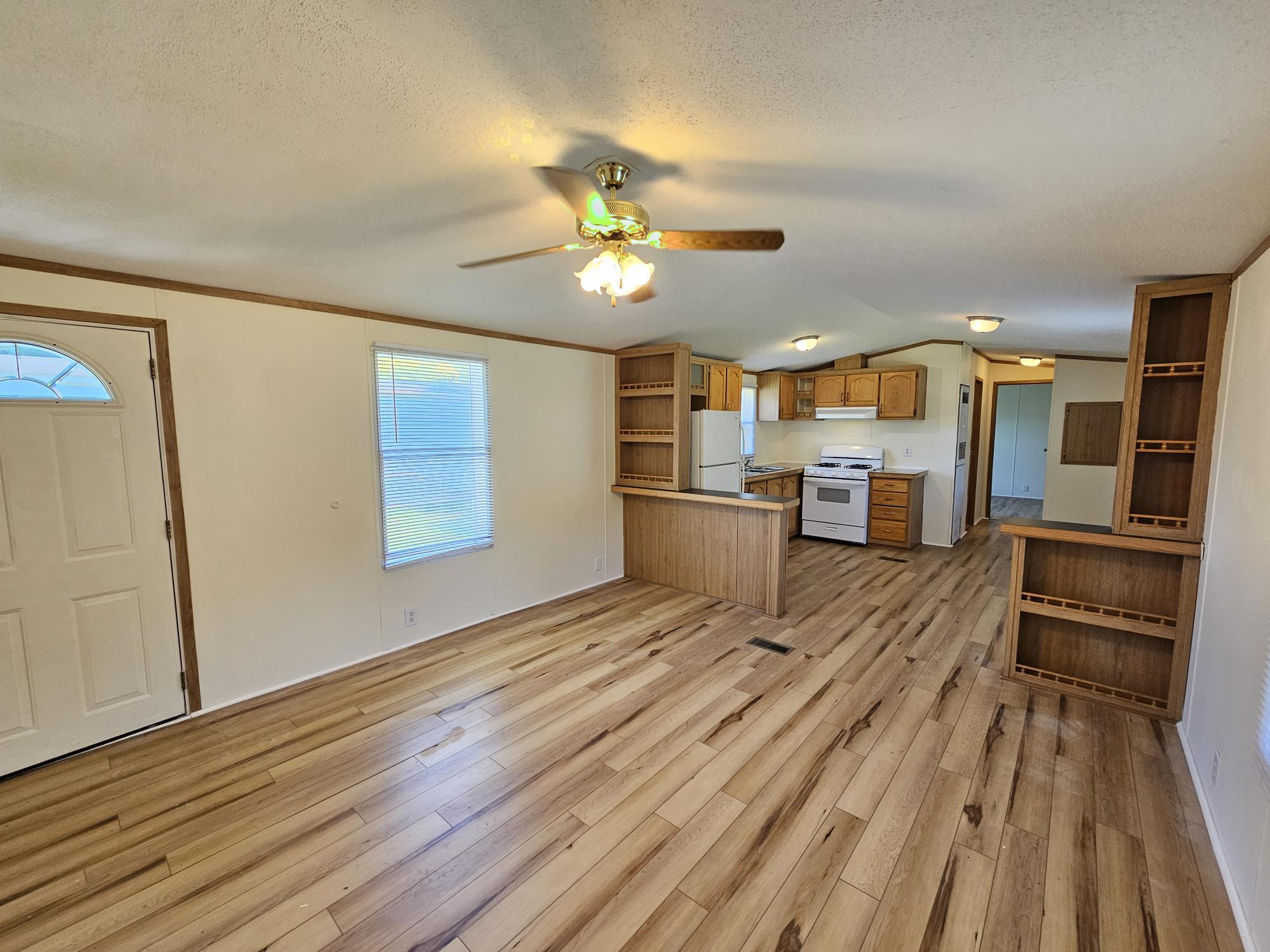 Building Photo - 35 Woodside Ln