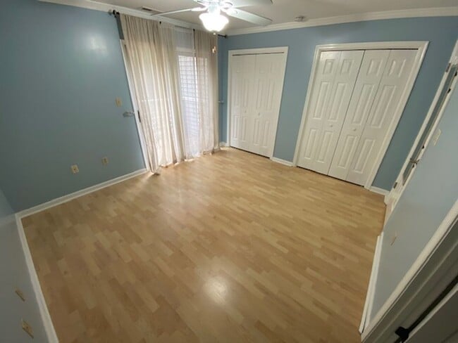 Building Photo - Charming 2-Bedroom Townhome in Glades Community!
