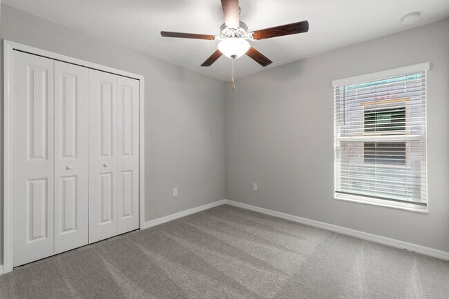 Building Photo - LIKE NEW Home for Rent in Cypress Mill!