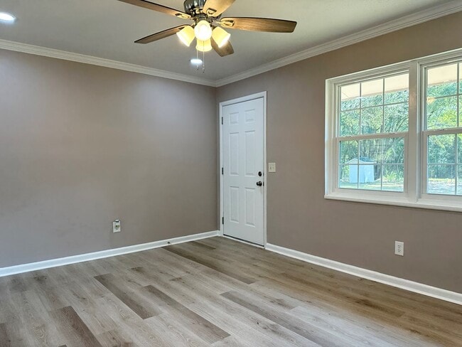 Building Photo - 1138 Philema Rd S