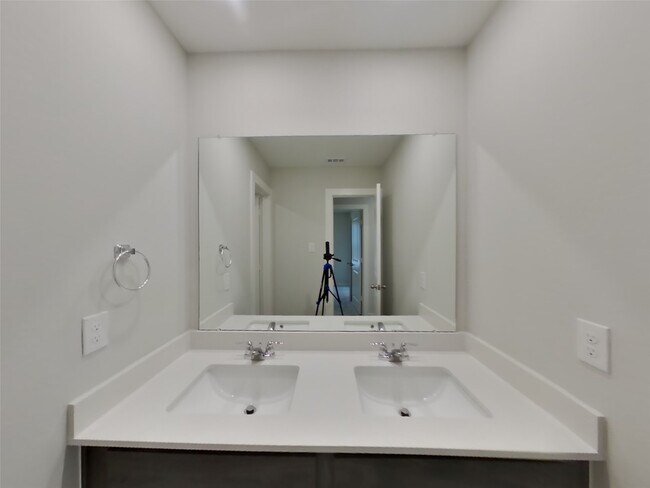 Building Photo - 22745 Terrazzo Dr