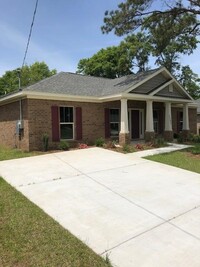 Building Photo - 7345 School House Ln