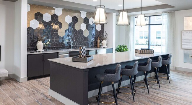 Building Photo - 10800 Hammerly Blvd