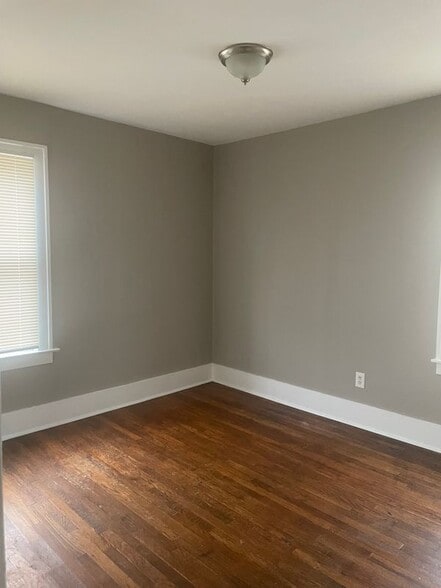 Building Photo - 19339 Fenelon St