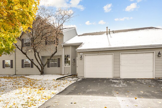 Building Photo - 40 S Victoria Ln