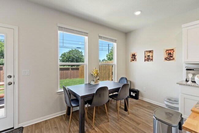 Building Photo - 8306 Haflinger Dr
