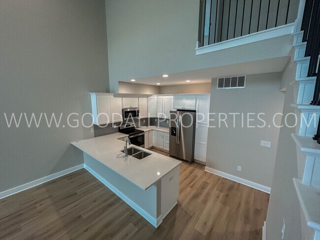 Building Photo - 4 Bedroom 2.5 Bath Townhome in Adel with attached 2-car garage.