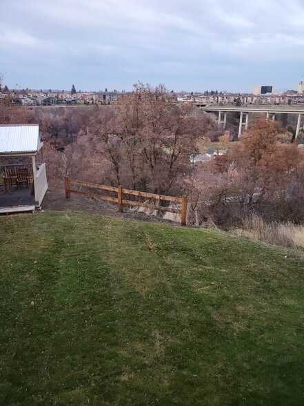 Backyard - 1740 W Riverside Ave