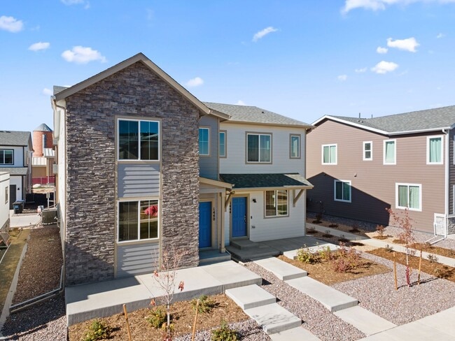 Building Photo - 1440 Coral Pl