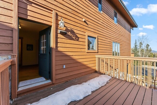 Building Photo - Breck 3-bedroom home with views! 12 month lease!