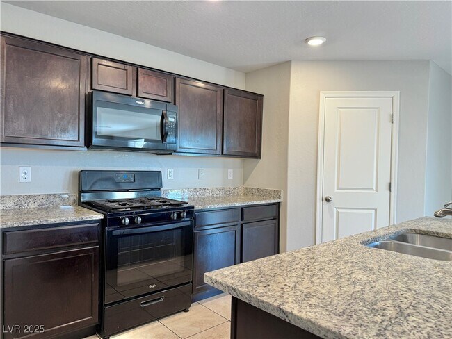 Building Photo - 4563 Cotton Quail Ave