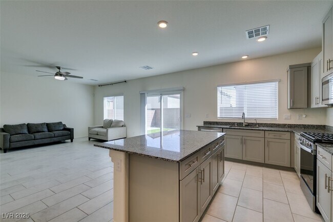 Building Photo - 7714 Duran Hbr Ln