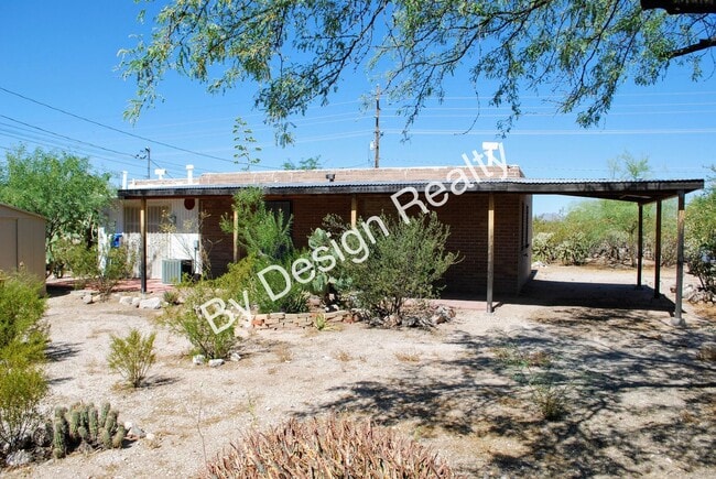 Building Photo - Catalina Foothills 1 Bed 1 Bath Stand Alone Home - Natural Desert Surroundings