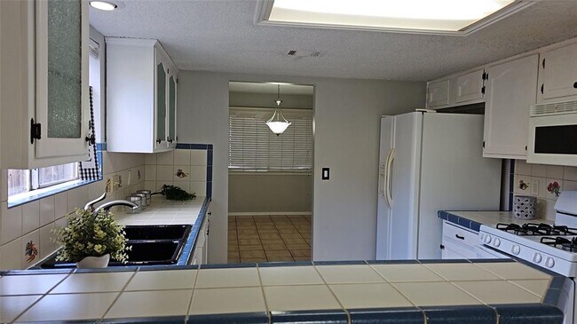 Building Photo - 11804 Buggy Whip Trail