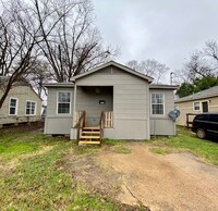 Building Photo - Renovated 3 Bedroom 1 Bath Home in Bossier...