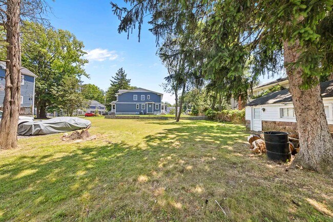 Building Photo - 56 E Madison Ave