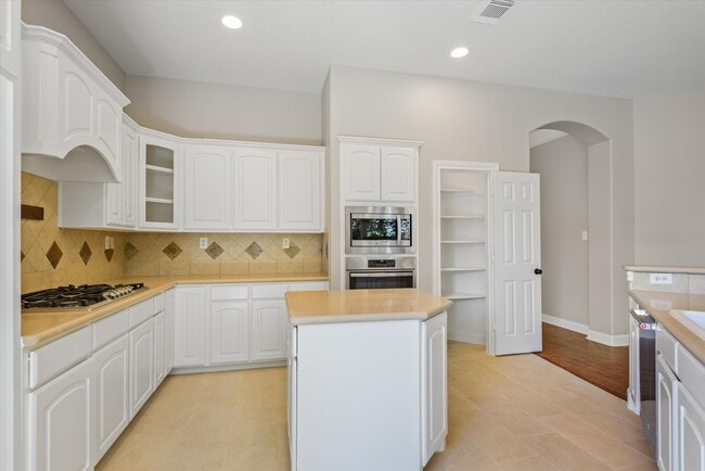 Building Photo - 2635 Katie Harbor Dr